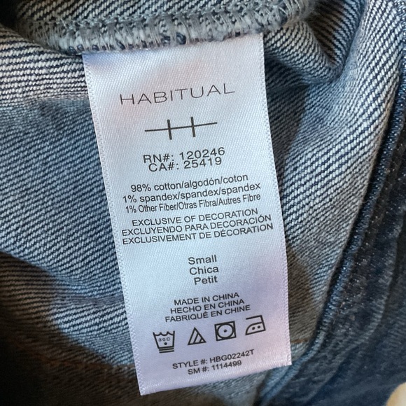 Habitual Boxy Crop Denim Shirt, Small, NEW - Picture 6 of 6